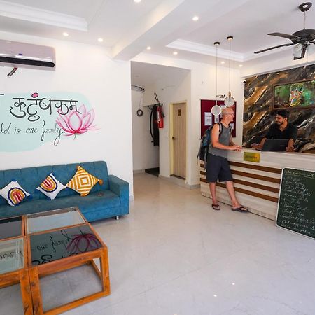 Hide-In Rishikesh, Laxman Jhula Hostel Екстериор снимка