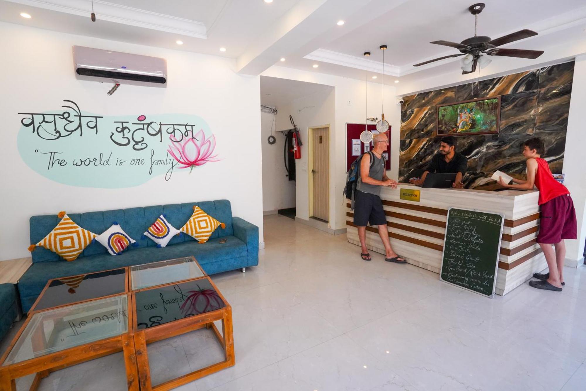 Hide-In Rishikesh, Laxman Jhula Hostel Екстериор снимка