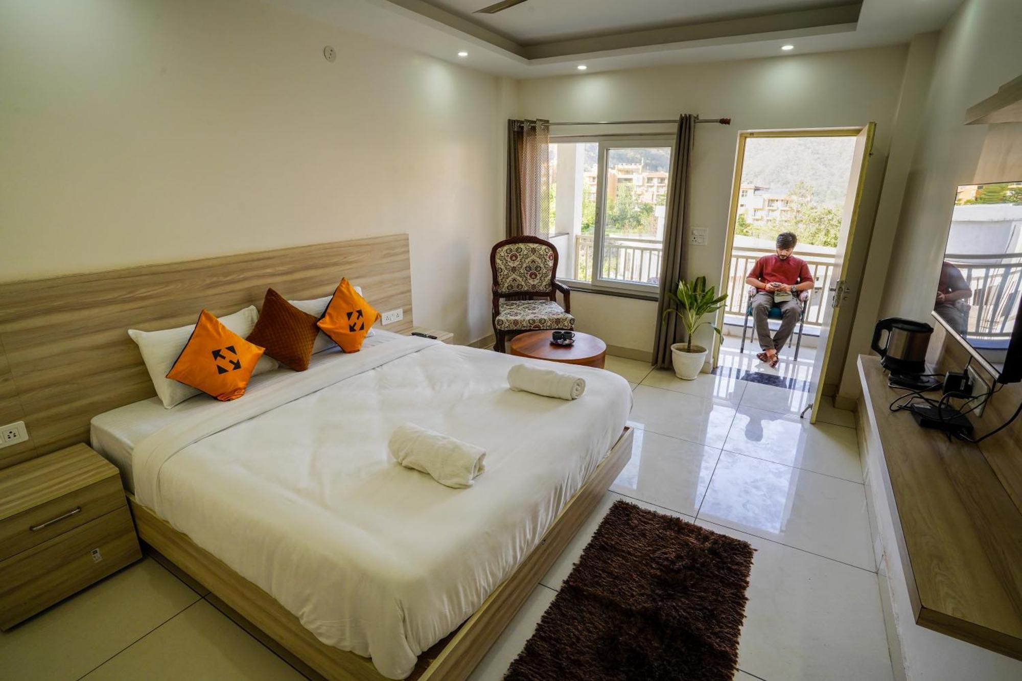 Hide-In Rishikesh, Laxman Jhula Hostel Екстериор снимка