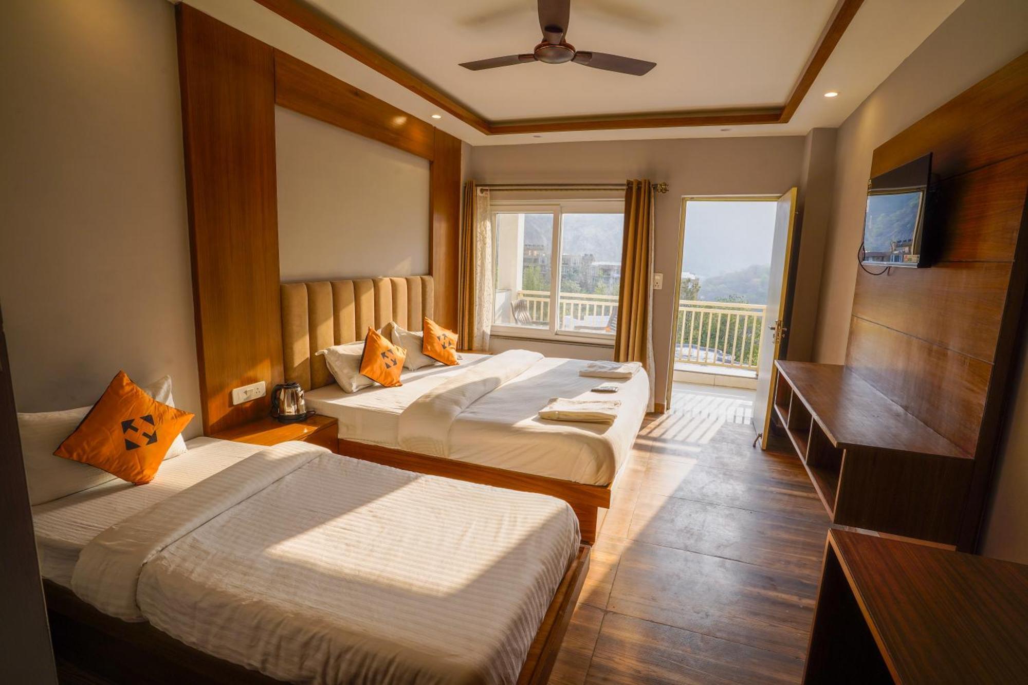 Hide-In Rishikesh, Laxman Jhula Hostel Екстериор снимка