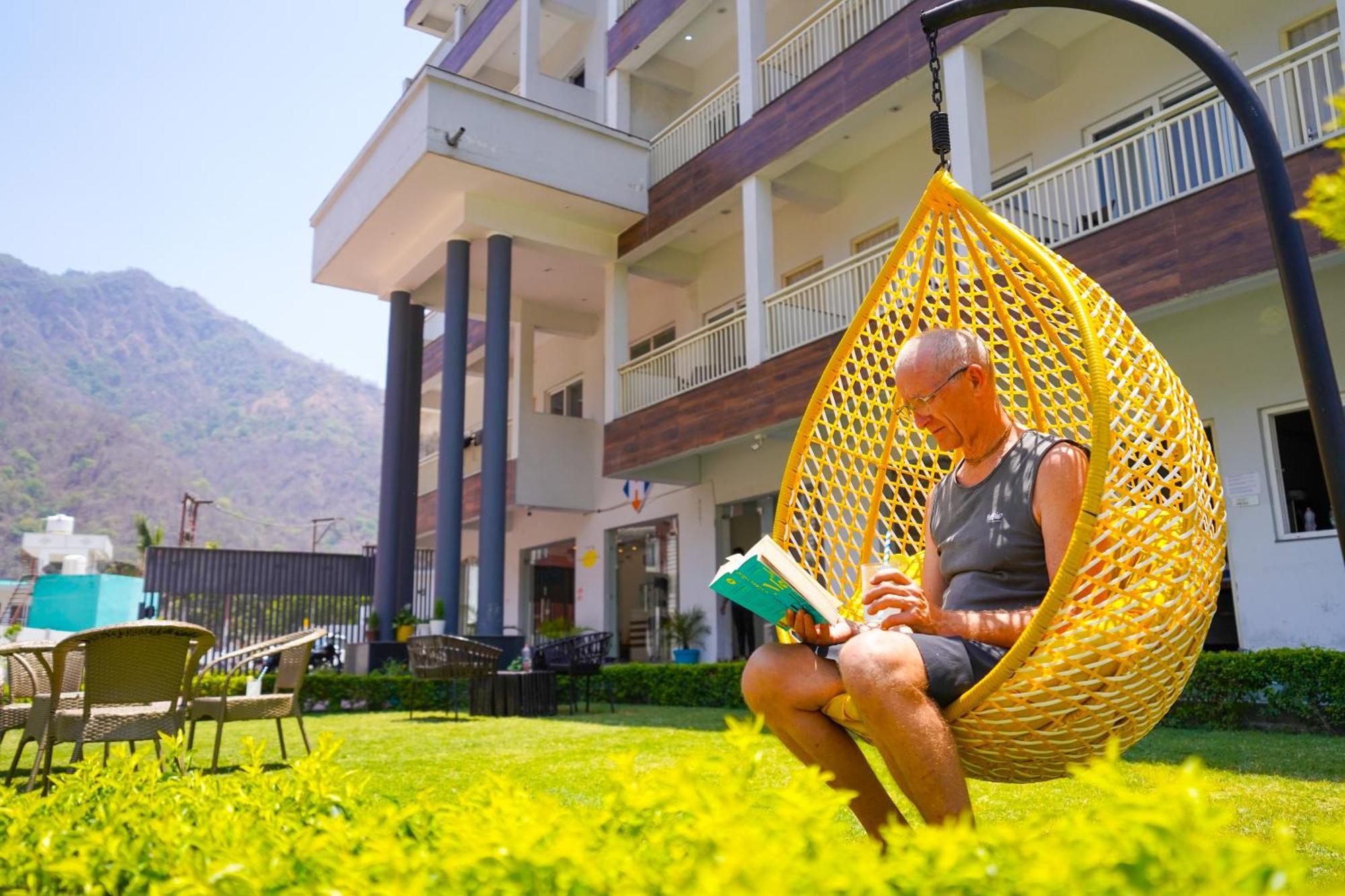 Hide-In Rishikesh, Laxman Jhula Hostel Екстериор снимка