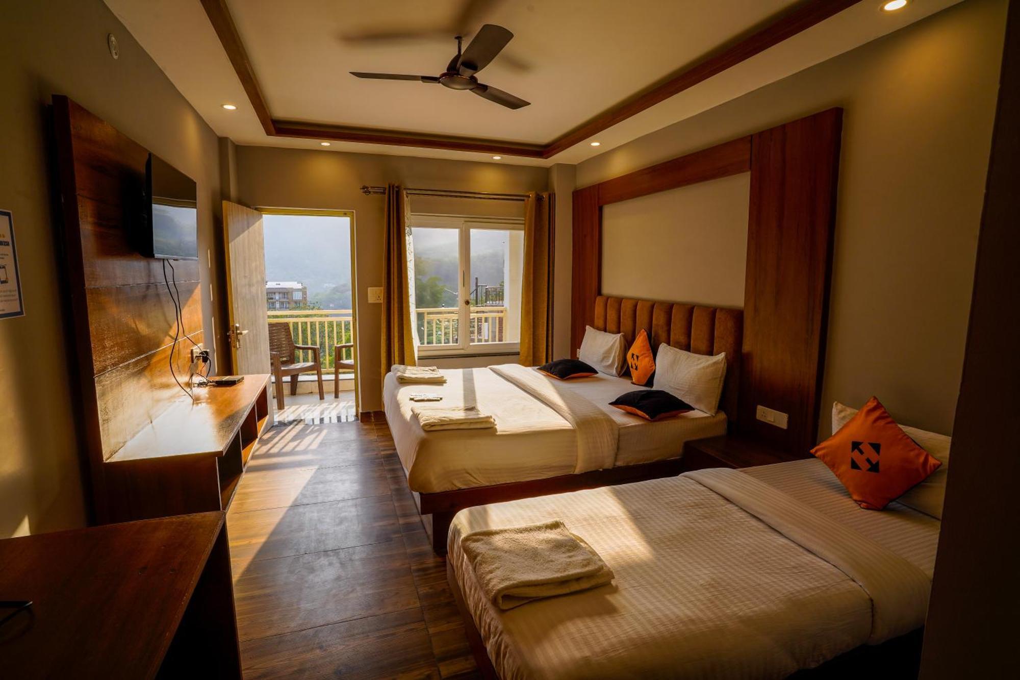 Hide-In Rishikesh, Laxman Jhula Hostel Екстериор снимка