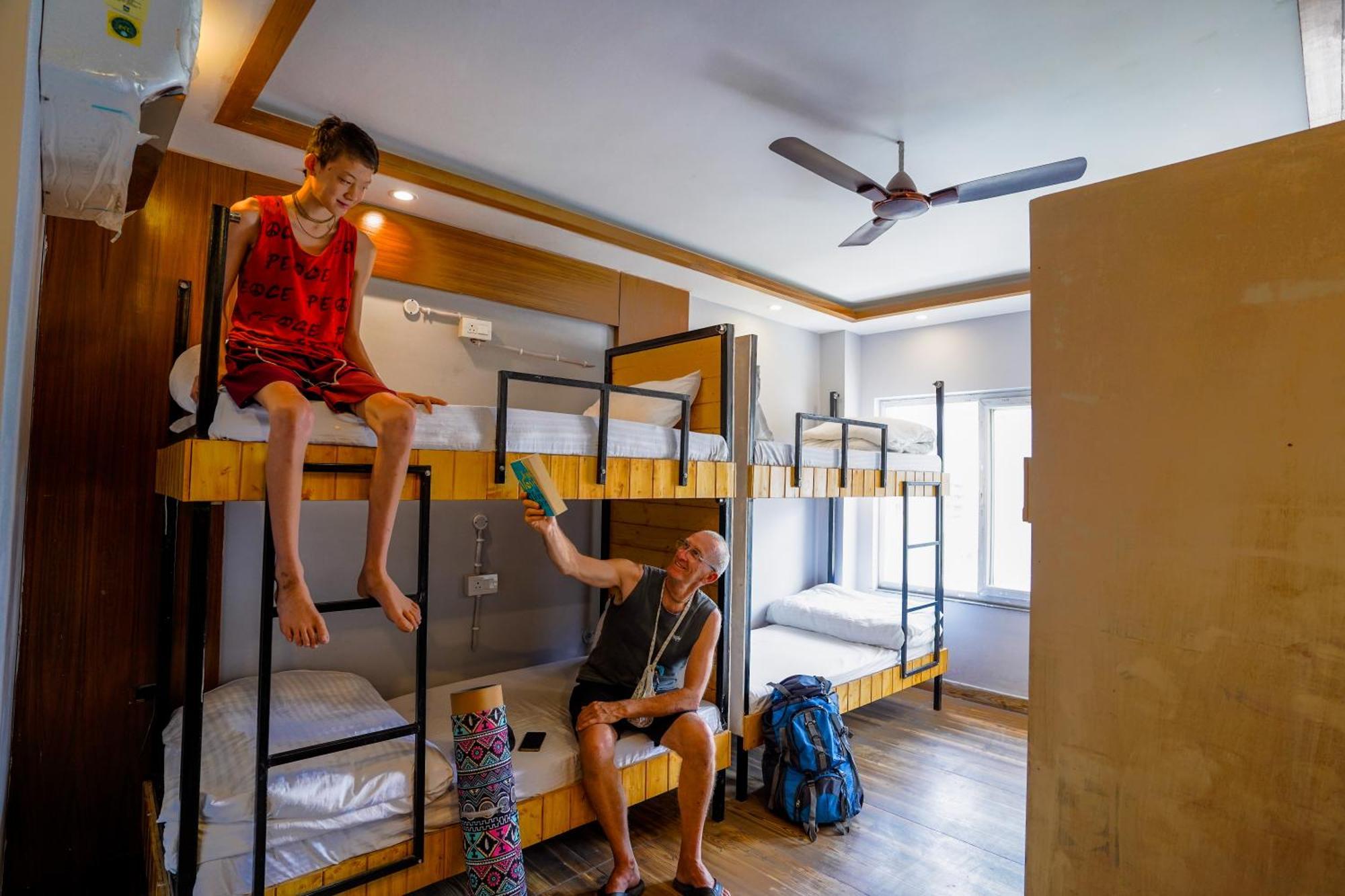 Hide-In Rishikesh, Laxman Jhula Hostel Екстериор снимка