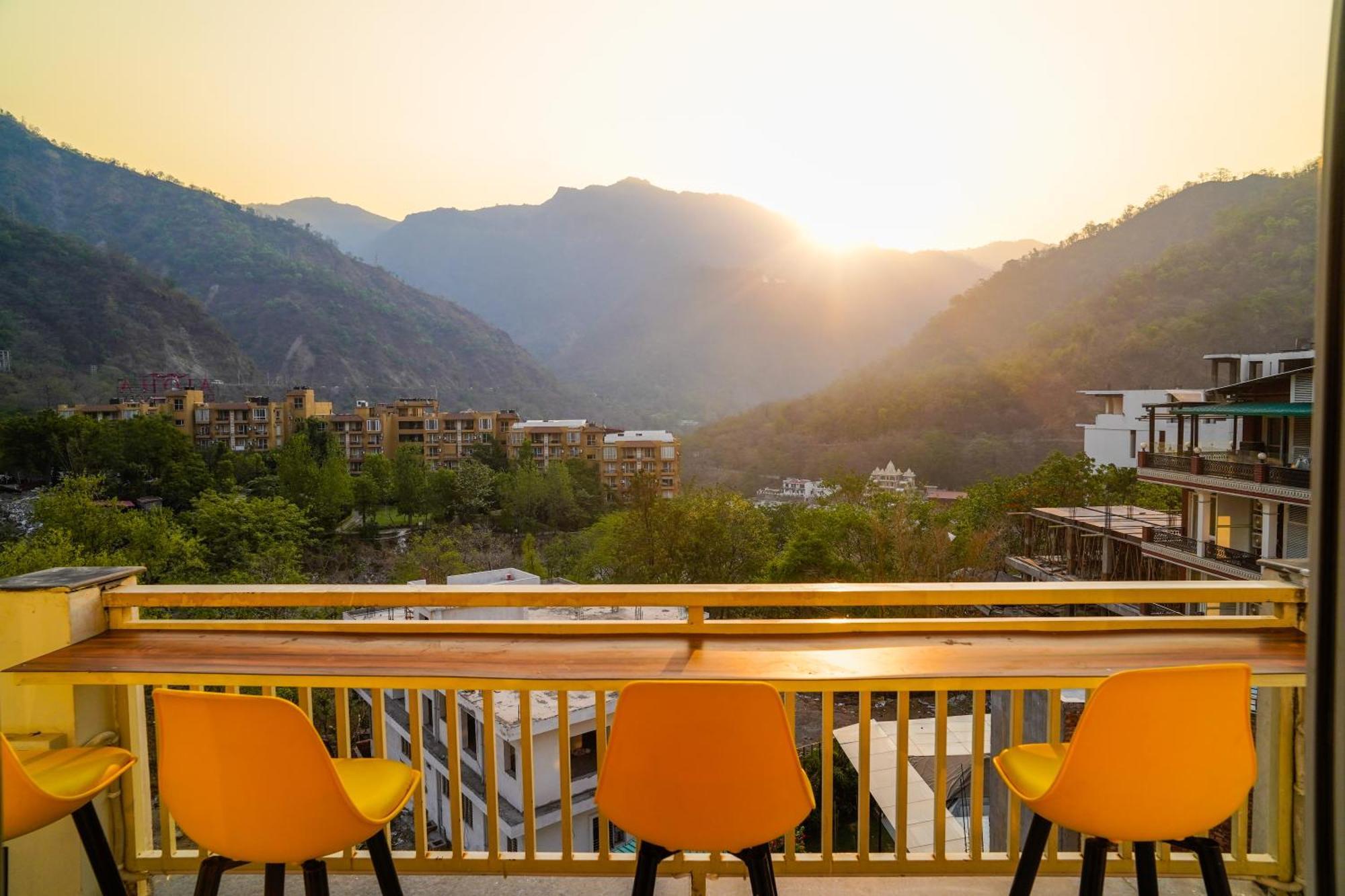 Hide-In Rishikesh, Laxman Jhula Hostel Екстериор снимка