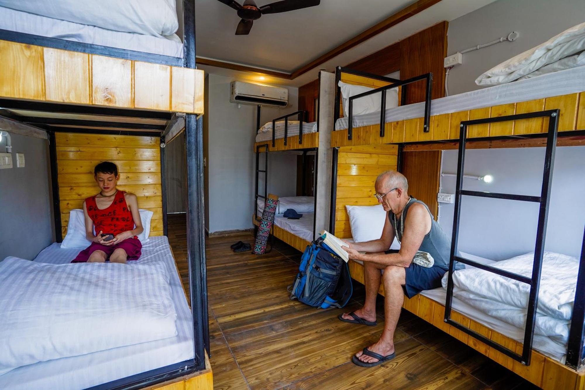 Hide-In Rishikesh, Laxman Jhula Hostel Екстериор снимка