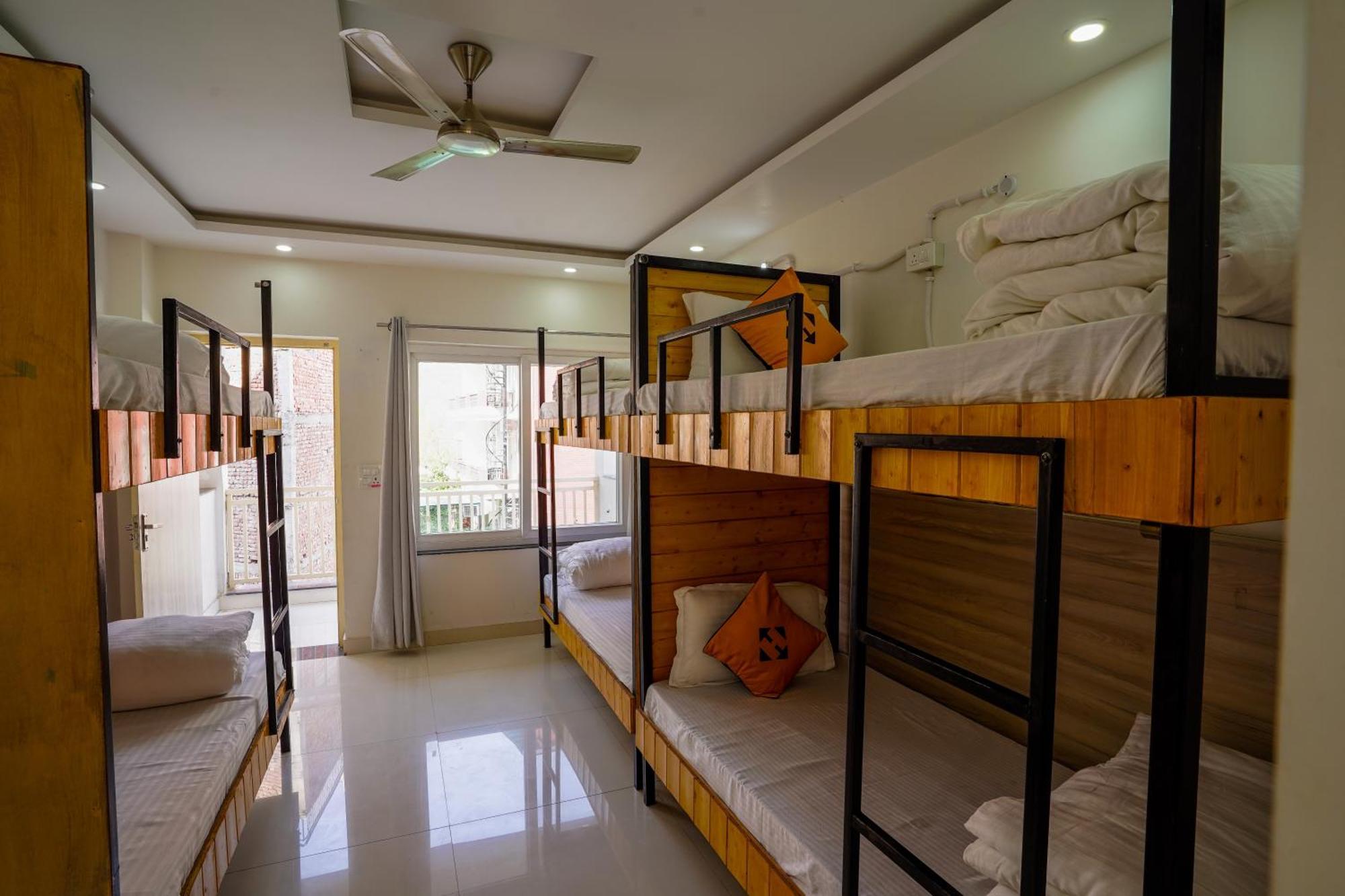 Hide-In Rishikesh, Laxman Jhula Hostel Екстериор снимка